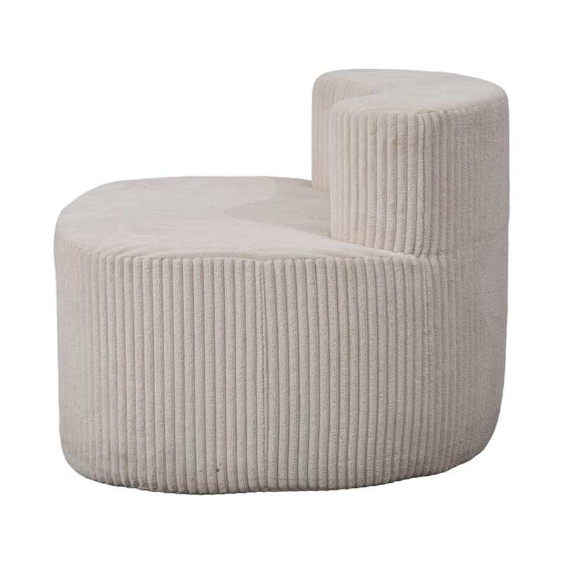 Sofa đơn vải nhung màu be nhạt có tựa lưng cong Sofa đơn vải nhung màu be nhạt có tựa lưng cong